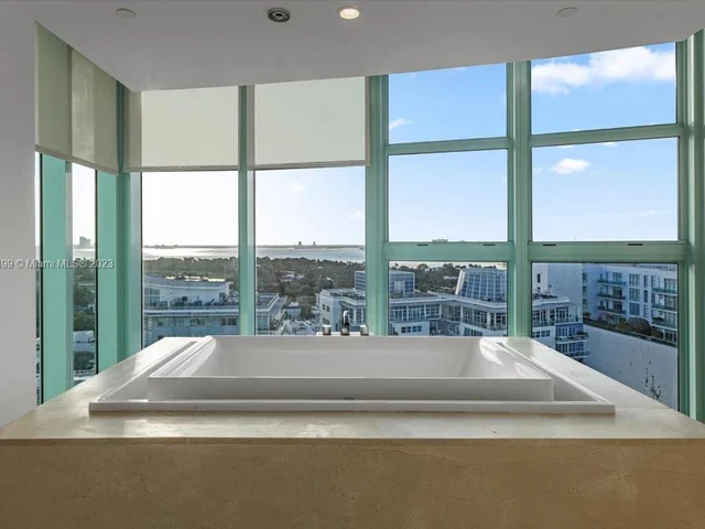 6000 Indian Creek Dr # 19C, Miami Beach FL 33140