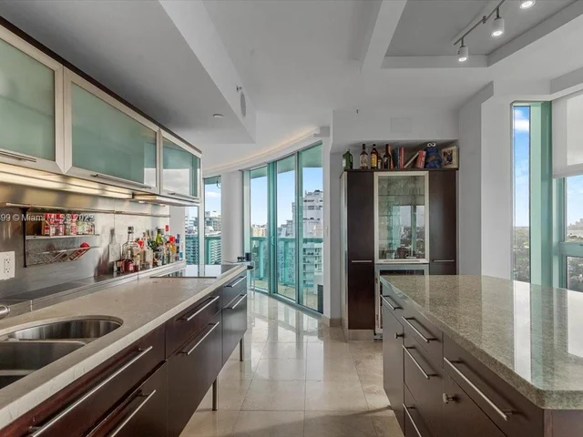 6000 Indian Creek Dr # 19C, Miami Beach FL 33140