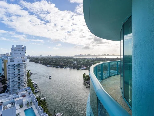 6000 Indian Creek Dr # 19C, Miami Beach FL 33140