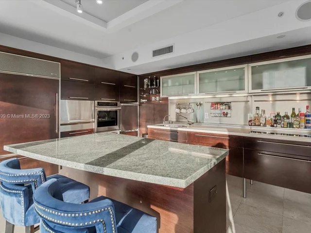 6000 Indian Creek Dr # 19C, Miami Beach FL 33140