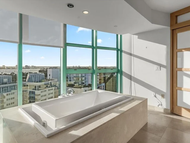 6000 Indian Creek Dr # 19C, Miami Beach FL 33140