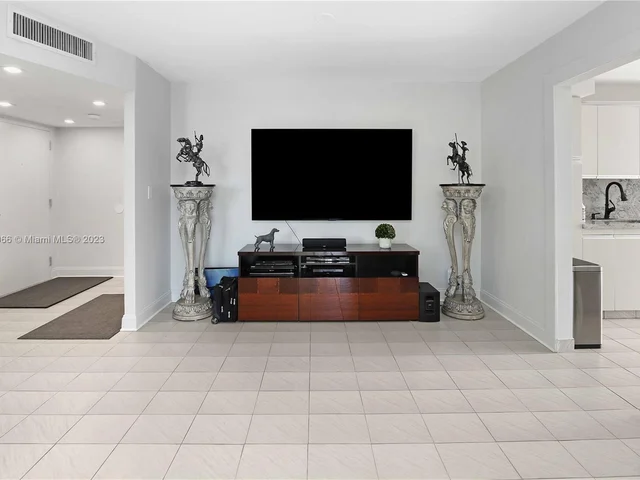 18151 NE 31st Ct # 317, Aventura FL 33160