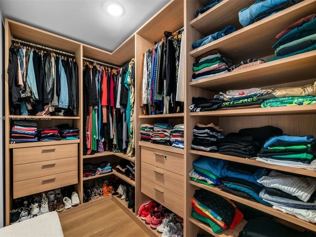 788 NE 23rd St # 2001, Miami FL 33137