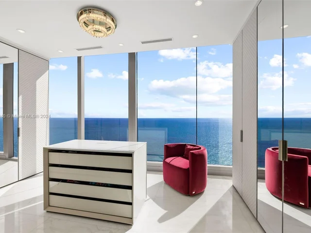 17901 Collins Ave, Sunny Isles Beach FL 33160