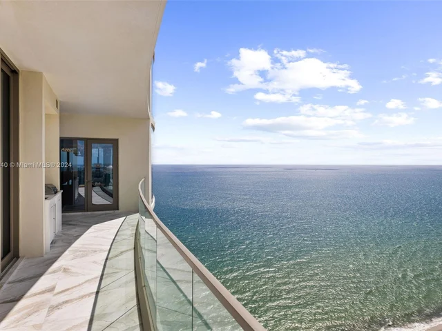 17901 Collins Ave, Sunny Isles Beach FL 33160