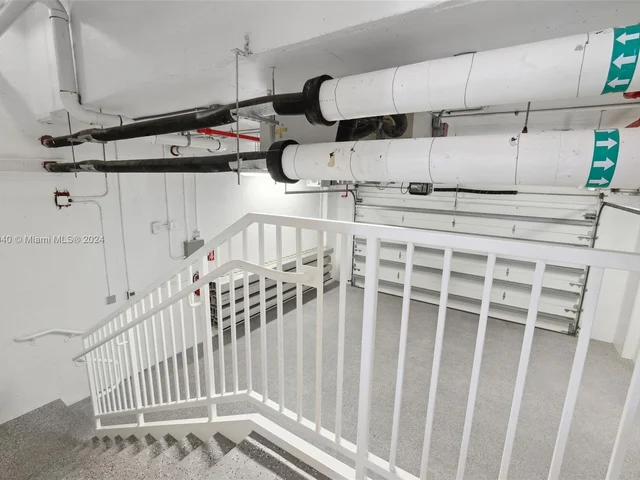 17901 Collins Ave, Sunny Isles Beach FL 33160