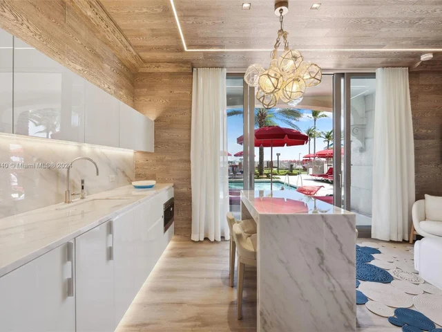 17901 Collins Ave, Sunny Isles Beach FL 33160