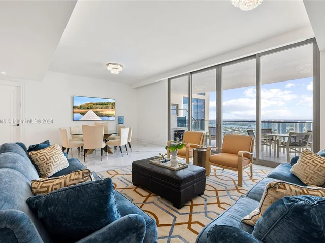 17901 Collins Ave, Sunny Isles Beach FL 33160