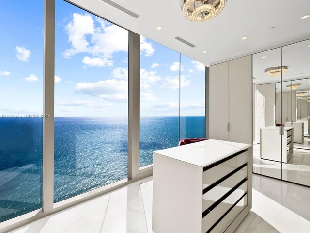 17901 Collins Ave, Sunny Isles Beach FL 33160