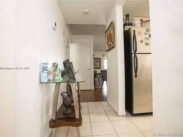 721 N Pine Island Rd # 417, Plantation FL 33324