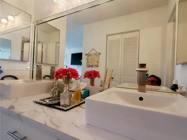 10400 NW 30th Ct # 202, Sunrise FL 33322