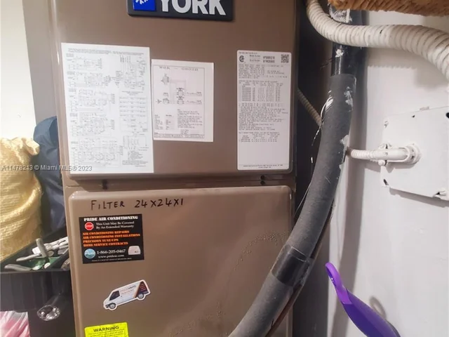 10400 NW 30th Ct # 202, Sunrise FL 33322