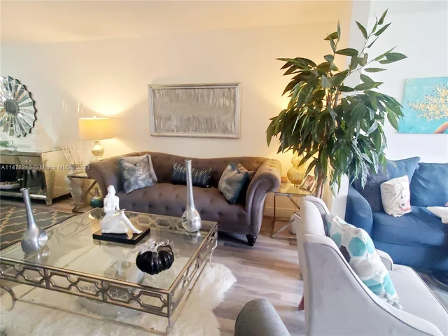 10400 NW 30th Ct # 202, Sunrise FL 33322