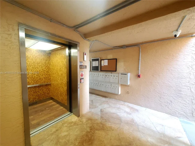 10400 NW 30th Ct # 202, Sunrise FL 33322