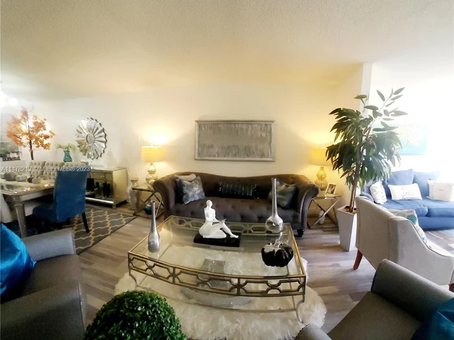 10400 NW 30th Ct # 202, Sunrise FL 33322