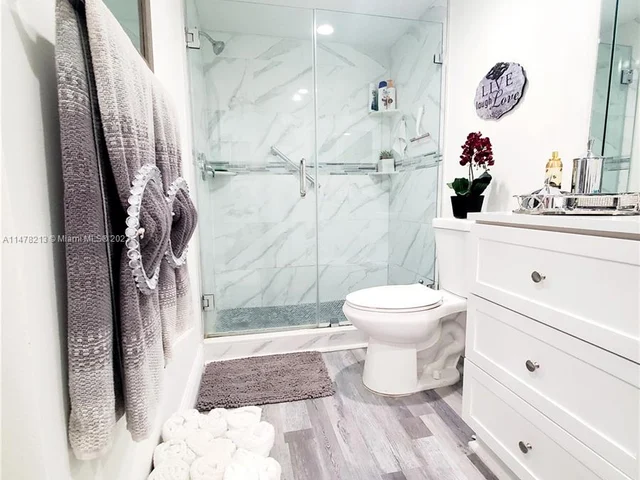 10400 NW 30th Ct # 202, Sunrise FL 33322