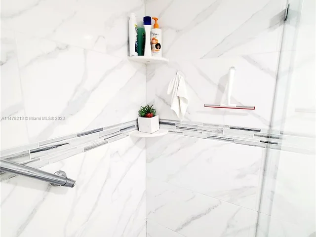 10400 NW 30th Ct # 202, Sunrise FL 33322