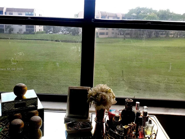 10400 NW 30th Ct # 202, Sunrise FL 33322