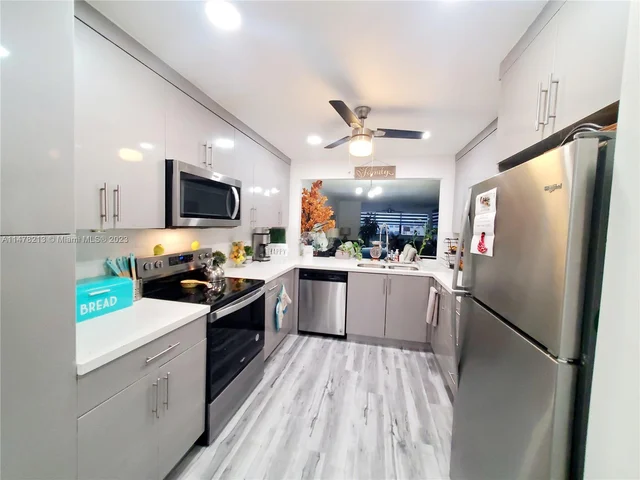 10400 NW 30th Ct # 202, Sunrise FL 33322