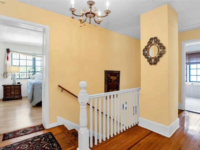 2618 Alhambra Cir, Coral Gables FL 33134