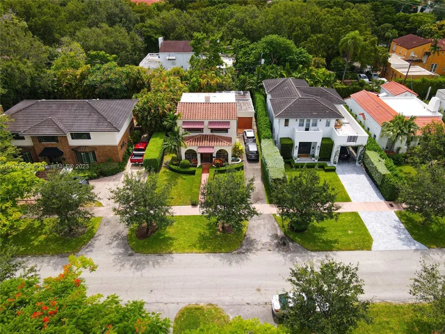2618 Alhambra Cir, Coral Gables FL 33134