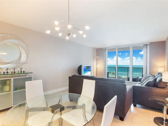 2301 Collins Ave # 825, Miami Beach FL 33139
