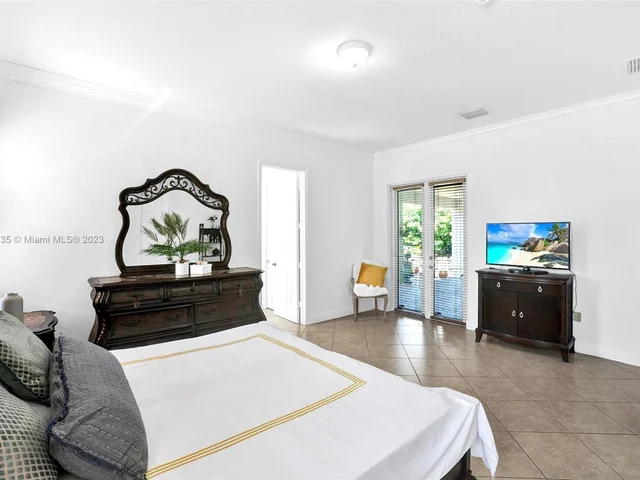 20680 SW 132nd Ave, Miami FL 33177