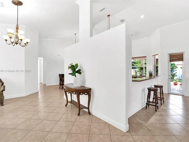 20680 SW 132nd Ave, Miami FL 33177