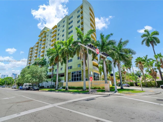 816 NW 11th St # 701, Miami FL 33136