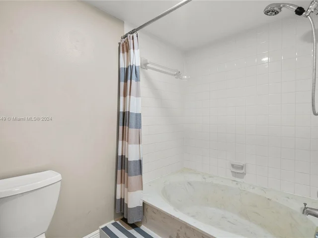 16171 Blatt Blvd # 108, Weston FL 33326