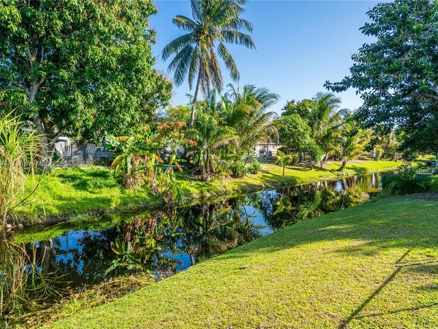 6475 SW 3rd Ct, Margate FL 33068