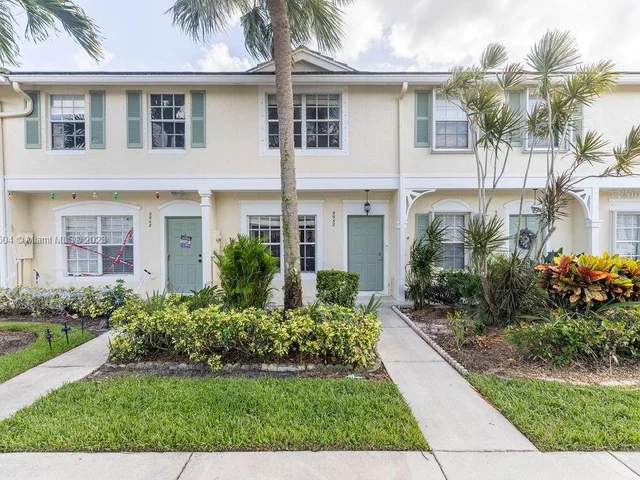 9952 NW 57th Mnr, Coral Springs FL 33076