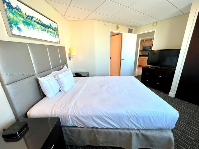 2670 E Sunrise Blvd # 1411, Fort Lauderdale FL 33304