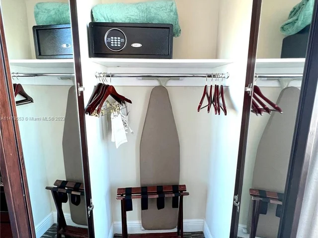 2670 E Sunrise Blvd # 1411, Fort Lauderdale FL 33304