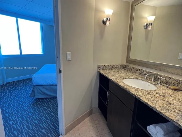 2670 E Sunrise Blvd # 1411, Fort Lauderdale FL 33304