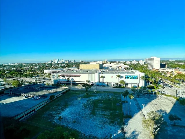 2670 E Sunrise Blvd # 1411, Fort Lauderdale FL 33304
