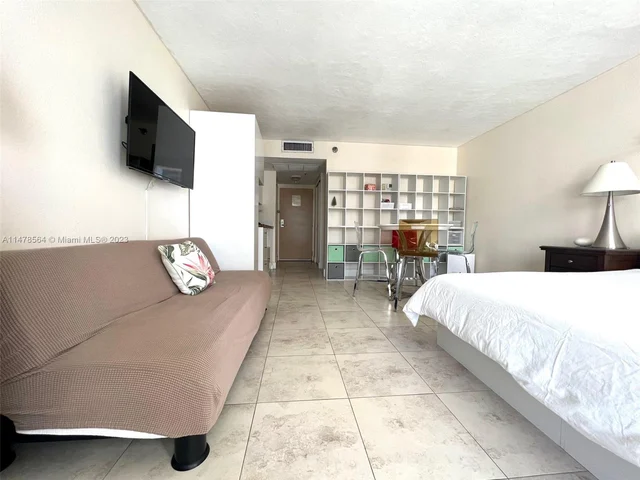 19201 Collins Ave # 1102, Sunny Isles Beach FL 33160