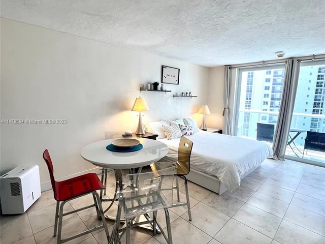 19201 Collins Ave # 1102, Sunny Isles Beach FL 33160