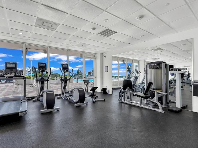 5701 Collins Ave # 611, Miami Beach FL 33140