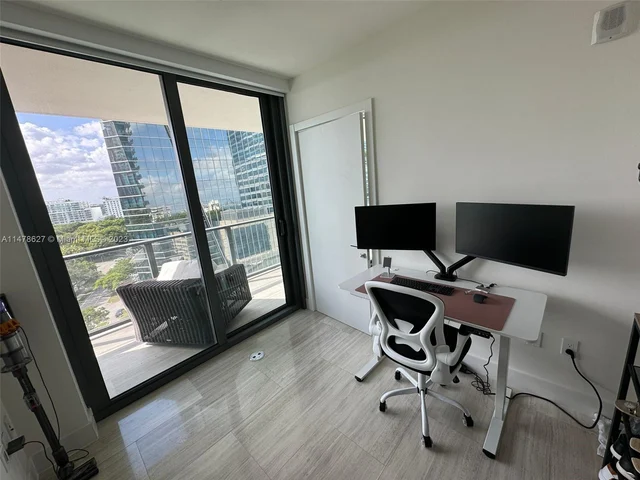 1451 Brickell Ave # 1105, Miami FL 33131