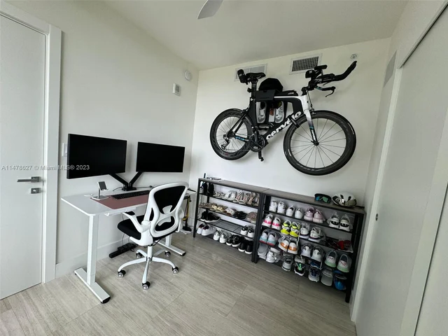 1451 Brickell Ave # 1105, Miami FL 33131