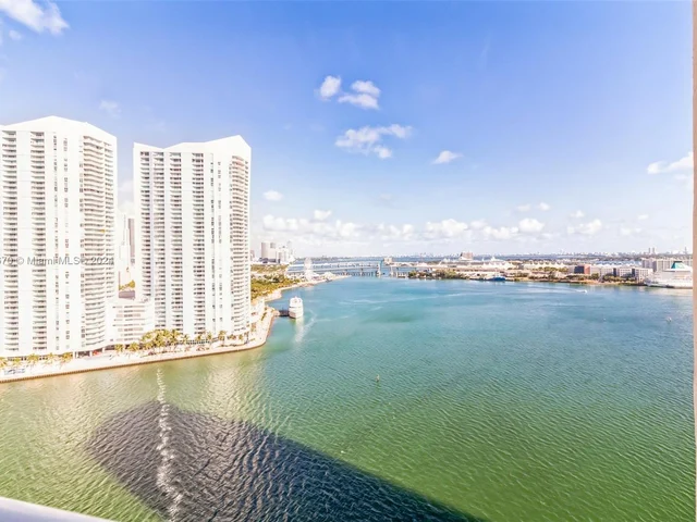 888 NE Brickell Key Dr # 2110, Miami FL 33131