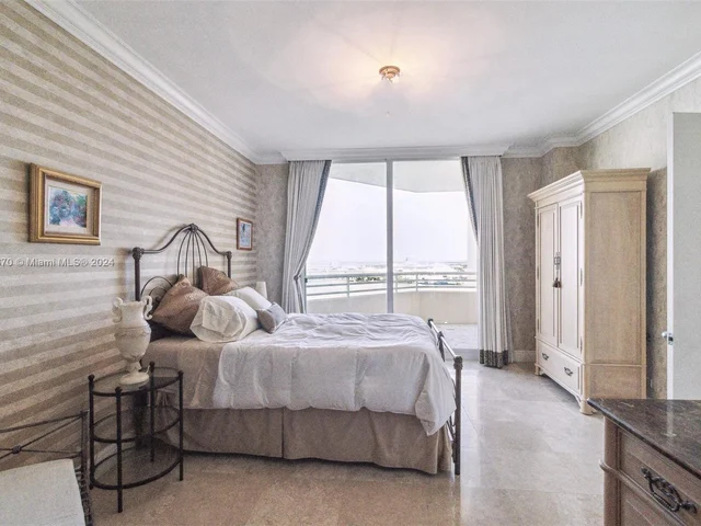 888 NE Brickell Key Dr # 2110, Miami FL 33131