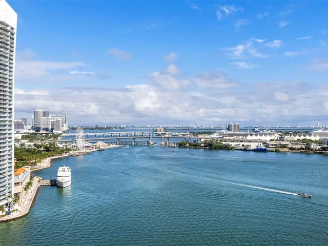 888 NE Brickell Key Dr # 2110, Miami FL 33131