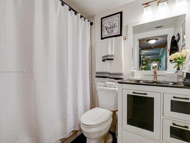 6080 N Sabal Palm Blvd # 203, Tamarac FL 33319