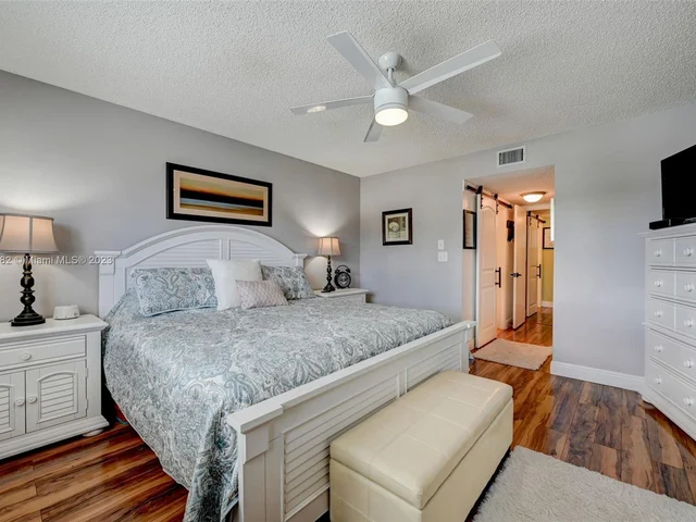 6080 N Sabal Palm Blvd # 203, Tamarac FL 33319