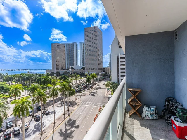 50 Biscayne Blvd # 705, Miami FL 33132