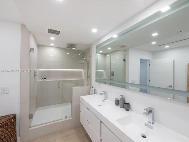 151 Crandon Blvd # 534, Key Biscayne FL 33149