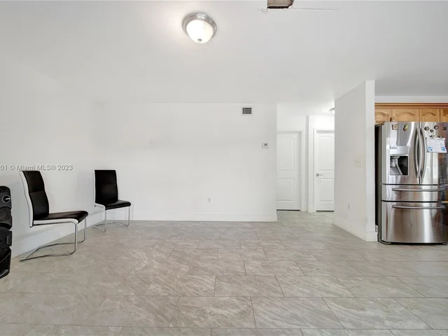 5770 SW 156th Ct, Miami FL 33193