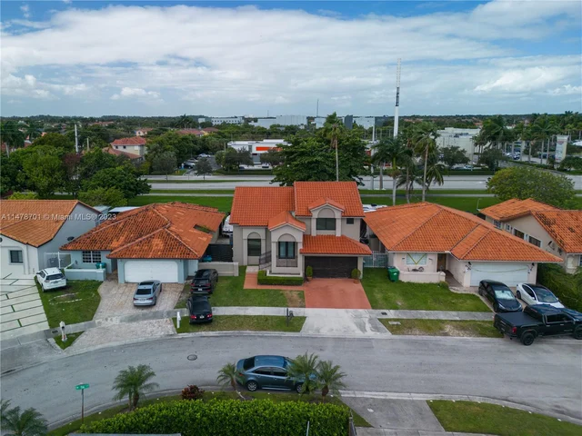 5770 SW 156th Ct, Miami FL 33193